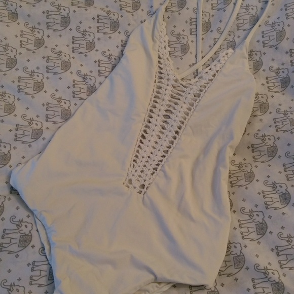billabong crochet one piece small - Picture 3 of 5